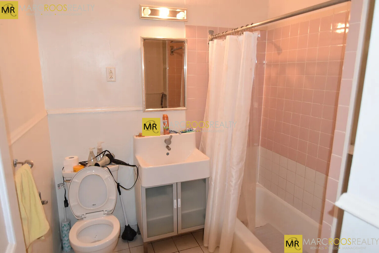 Foto principal - 869 Beacon St