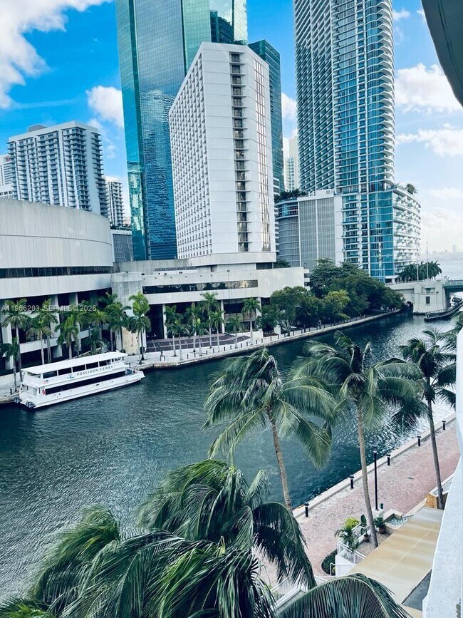 Foto del edificio - 31 SE 5th St