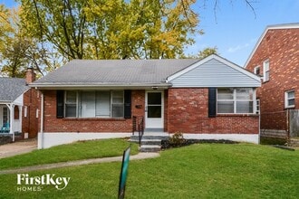 Building Photo - 1085 Colby Ave