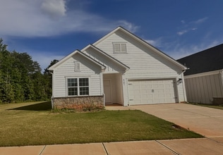 Building Photo - 6701 Star Dr