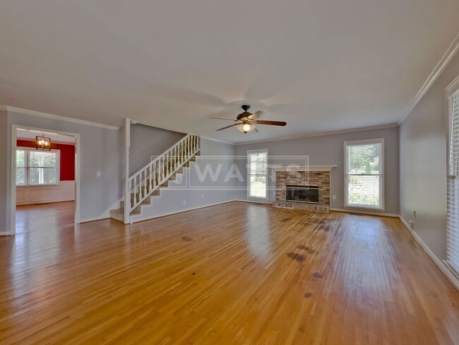 Foto del edificio - 3314 Sunniroc Cir