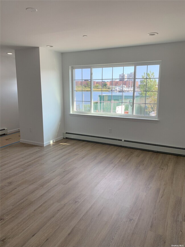 Foto del edificio - 6208 Hillmeyer Rd