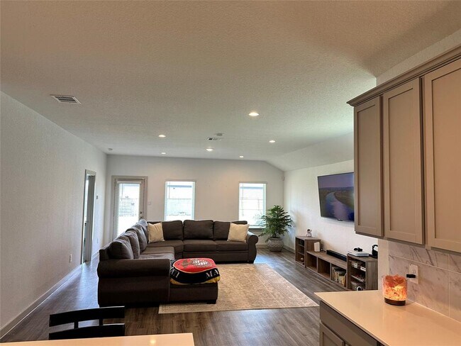 Building Photo - 418 Cocosa Ct
