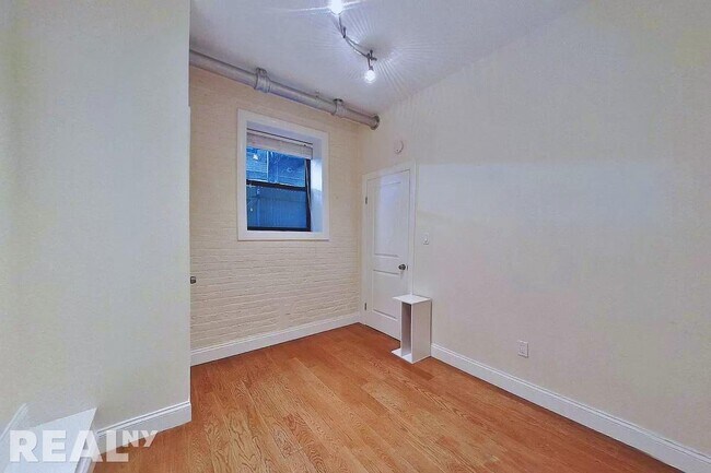 Building Photo - 207-209 West 11th Street