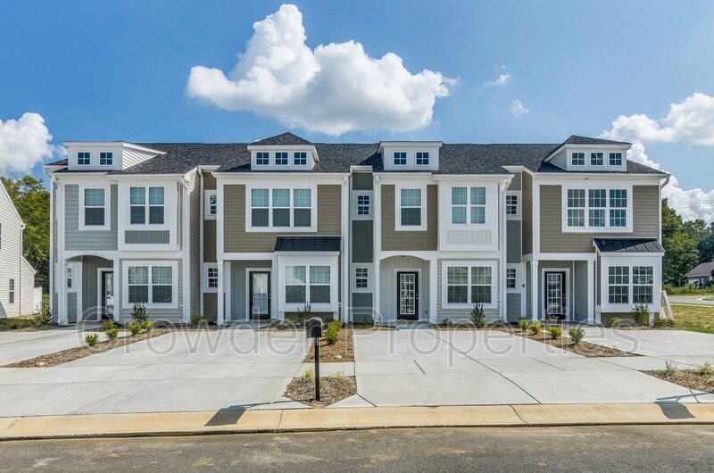 Primary Photo - 376 Halton Crossing Dr SW