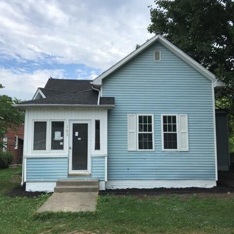 Primary Photo - 103 E Main St