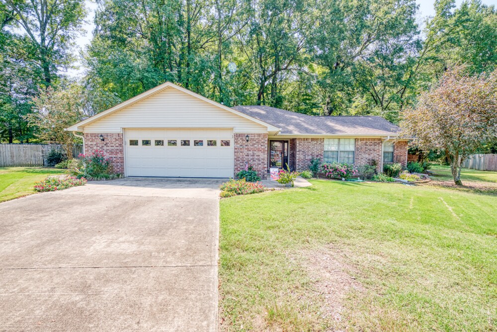 Foto principal - Jacksonville Crashpad (Private Room Rentals)
