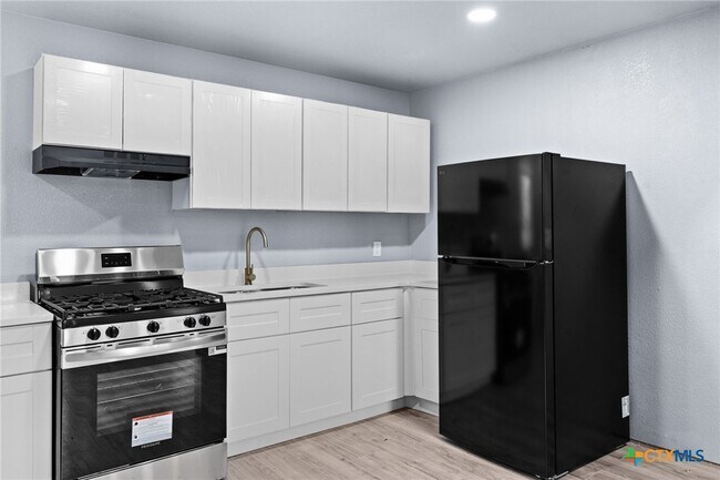 Foto del edificio - 805 S 32nd St