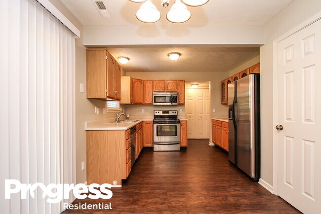 Building Photo - 6426 Breezeway Ct