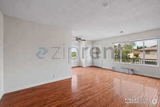 Building Photo - 2123 Peppertree Way