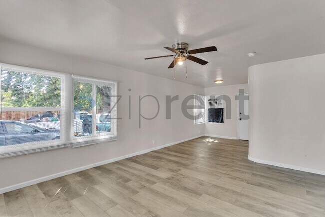 Foto del edificio - 2012 Cavallo Rd