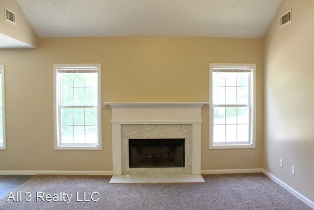 Building Photo - 3 br, 2.5 bath House - 30 Chase Drive