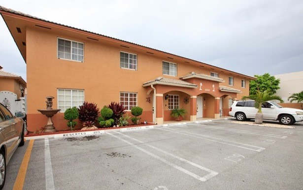 Foto principal - 2527 W 76th St