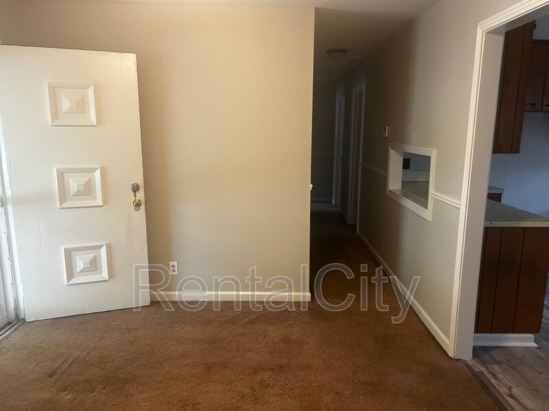 Foto principal - 1103 Berrywood Ave