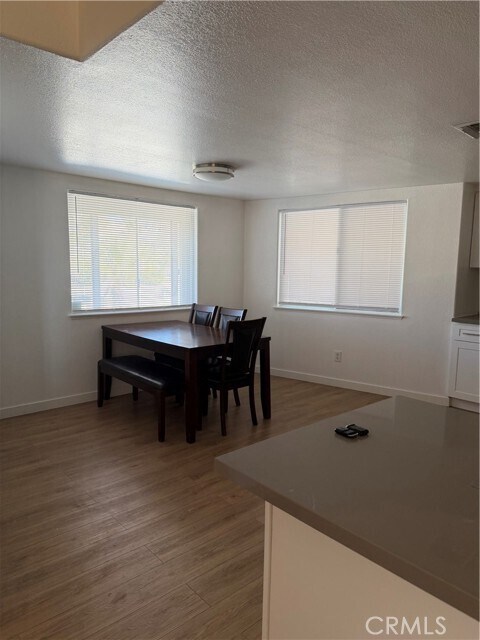 Foto del edificio - 17712 Siskiyou Rd