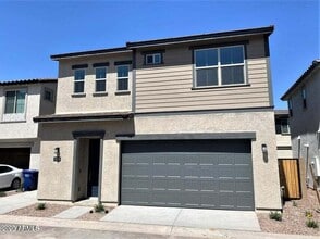 Building Photo - 1323 W Bluejay Dr