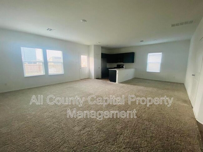 Building Photo - 385 Amber Gln