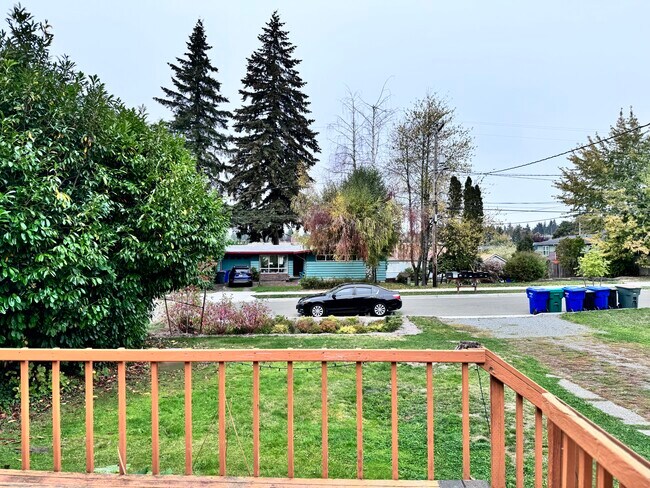 Foto del edificio - 9014 24th Ave SW