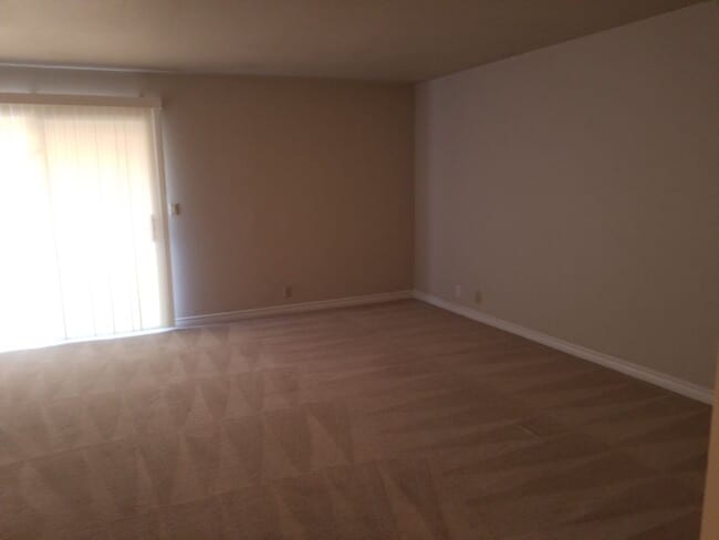 Building Photo - Beautiful 2 bedroom condo for Rent