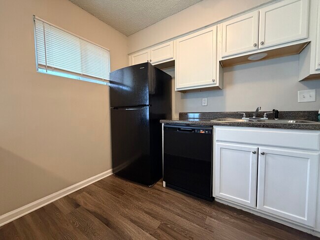 Foto del edificio - Woodland Station Condos
