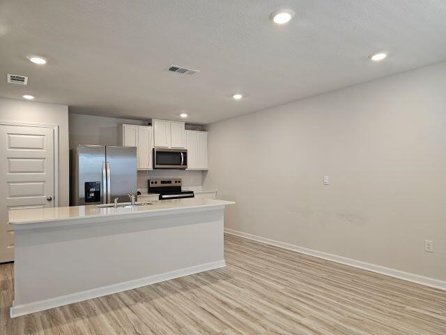 Building Photo - 327 Flounder St