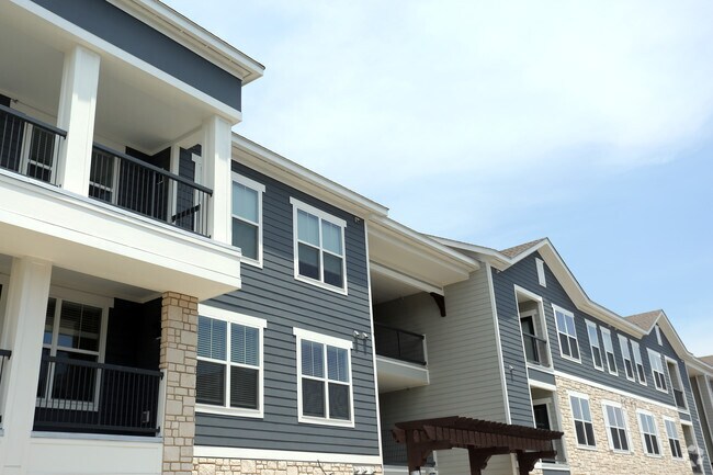 Building - Watermark at Steele Crossing