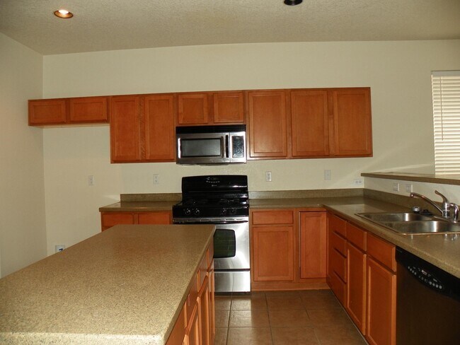 Foto del edificio - 3524 Shiloh Rd NE