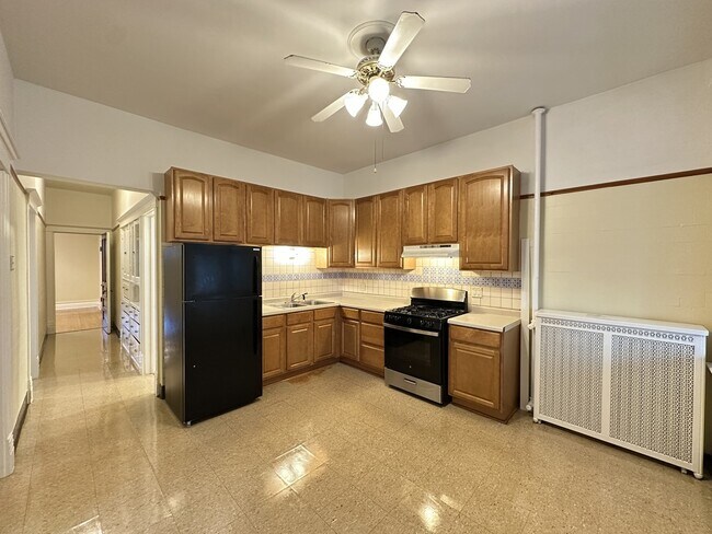 Foto del edificio - 2116 W Concord Pl