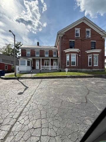 Building Photo - 80 Grove St