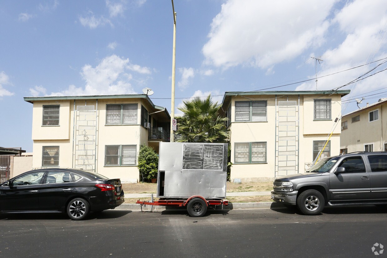 Building Photo - 20633 Hartland St