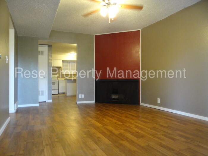 Primary Photo - 2736 S Adams St