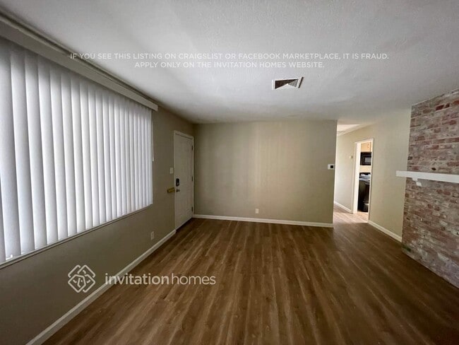 Foto del edificio - 1445 Delwood St