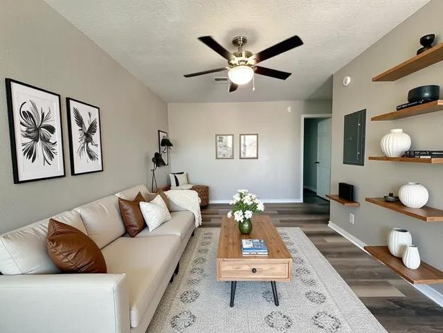 Foto del edificio - 12840 Seminole Blvd