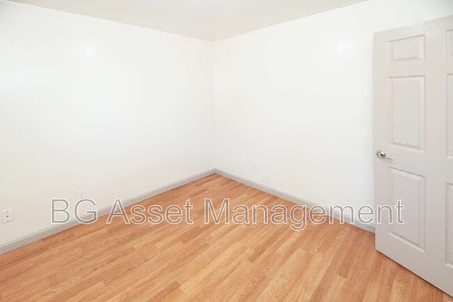 Building Photo - 936 Tennent Ave