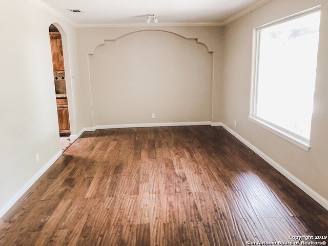 Foto del edificio - 7018 Forest Pine St