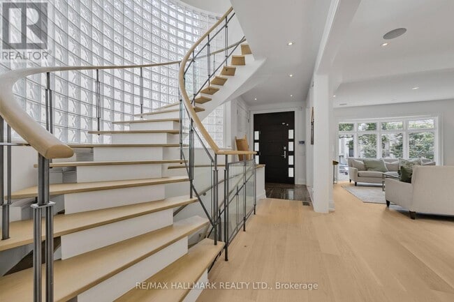 Building Photo - 488 Brookdale Ave