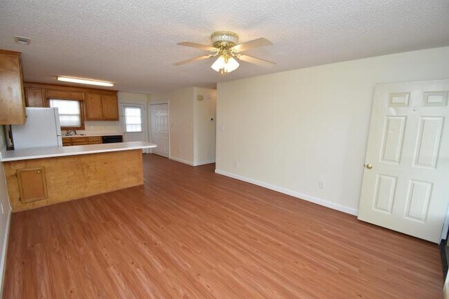 Building Photo - 2 bedroom in Pikeville NC 27863