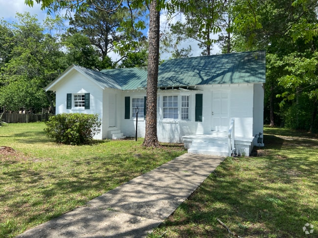 Building Photo - 216 W Stewart Ave