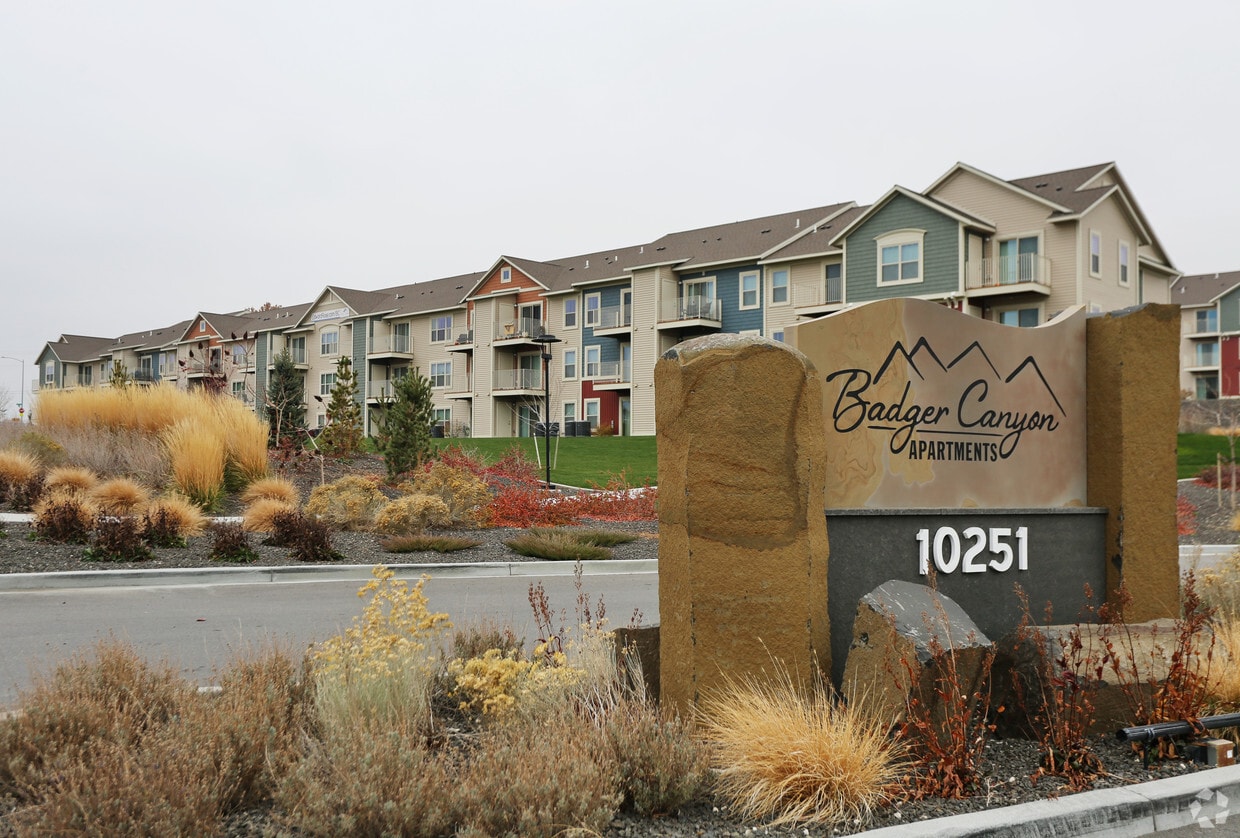 Badger Canyon Apartments Kennewick, WA