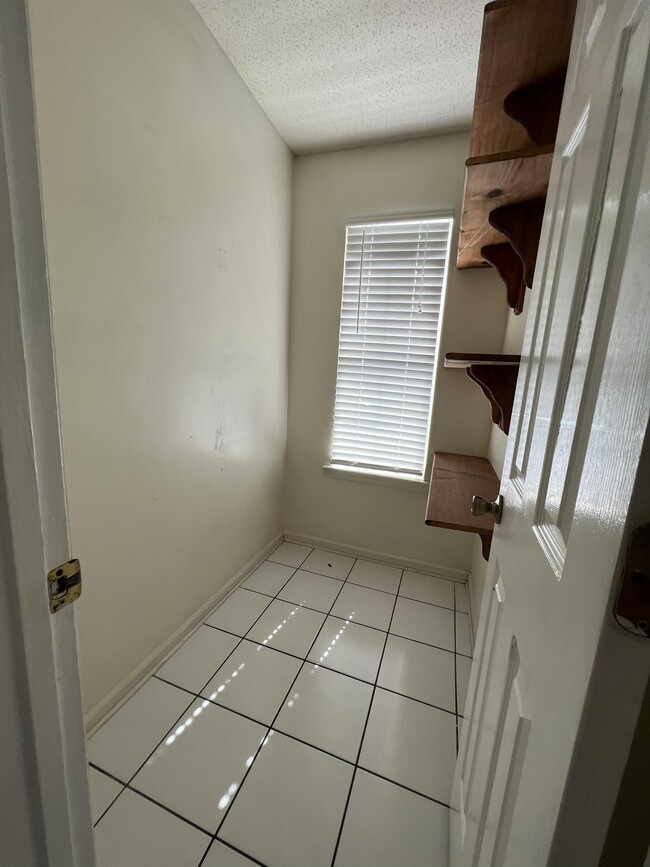 Foto del edificio - 1446 Harrier Hollow