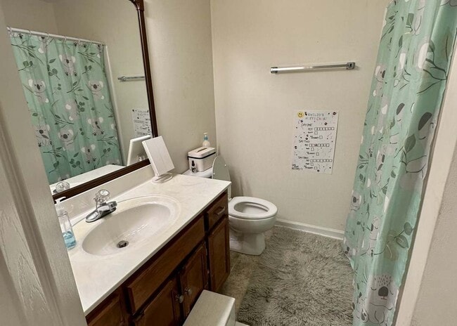 Foto del edificio - 118 Shady Maple Dr