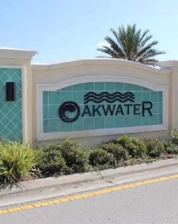 Building Photo - 2736 Oakwater Dr