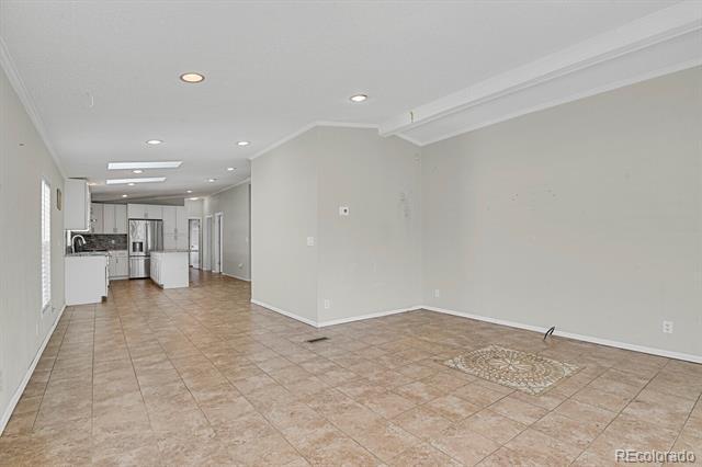 Foto del edificio - 5688 Alcott St