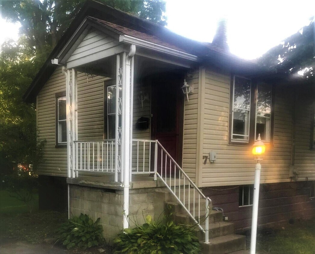 7 Howard Ln, Uniontown, PA 15401 House Rental in Uniontown, PA