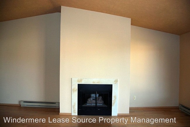 Building Photo - 168 S Coeur d'Alene St