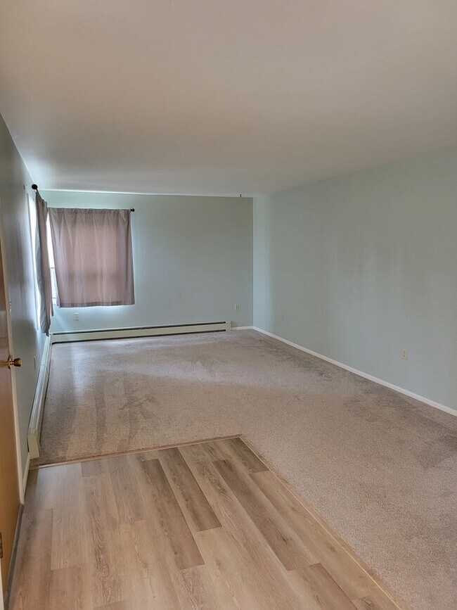 Building Photo - 3 Bed 1 Bath home in Bozeman