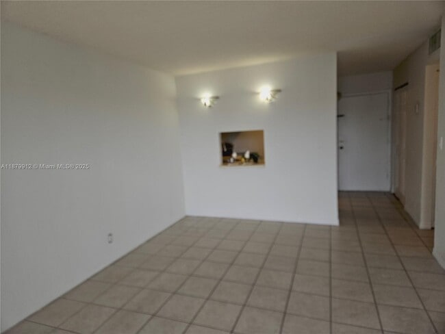 Building Photo - 801 NW 47th Ave