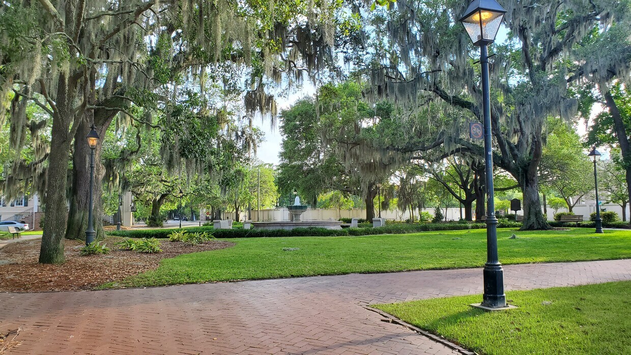 Foto del edificio - 105 W Oglethorpe Ave