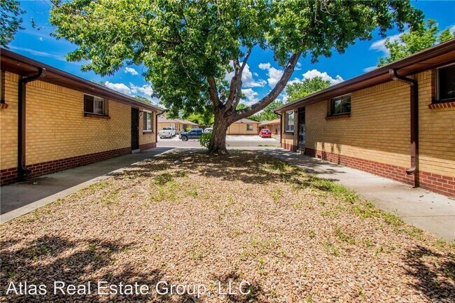 Building Photo - 4570-4580 Everett Ct