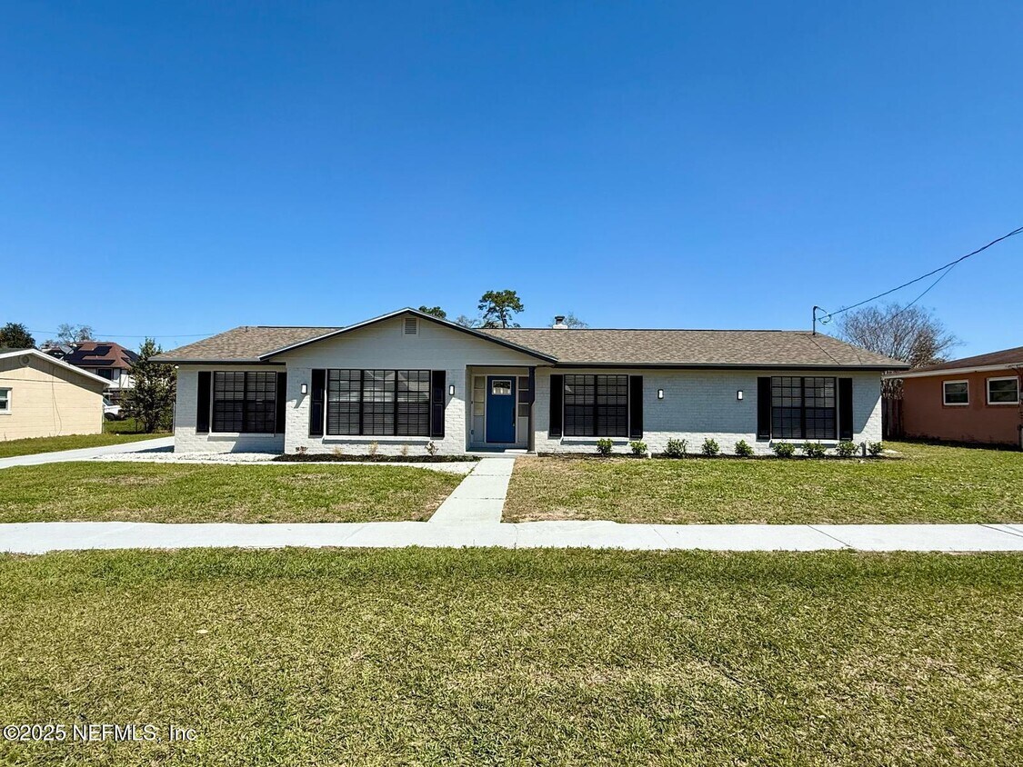 Foto principal - 2793 Greenridge Rd